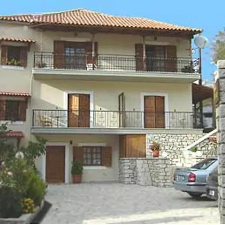 Eytyxia-3 Apartment